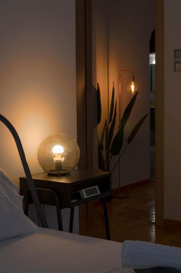 Adorable 2 Bedroom Apartment Close To Ancient Athens City Center Екстер'єр фото